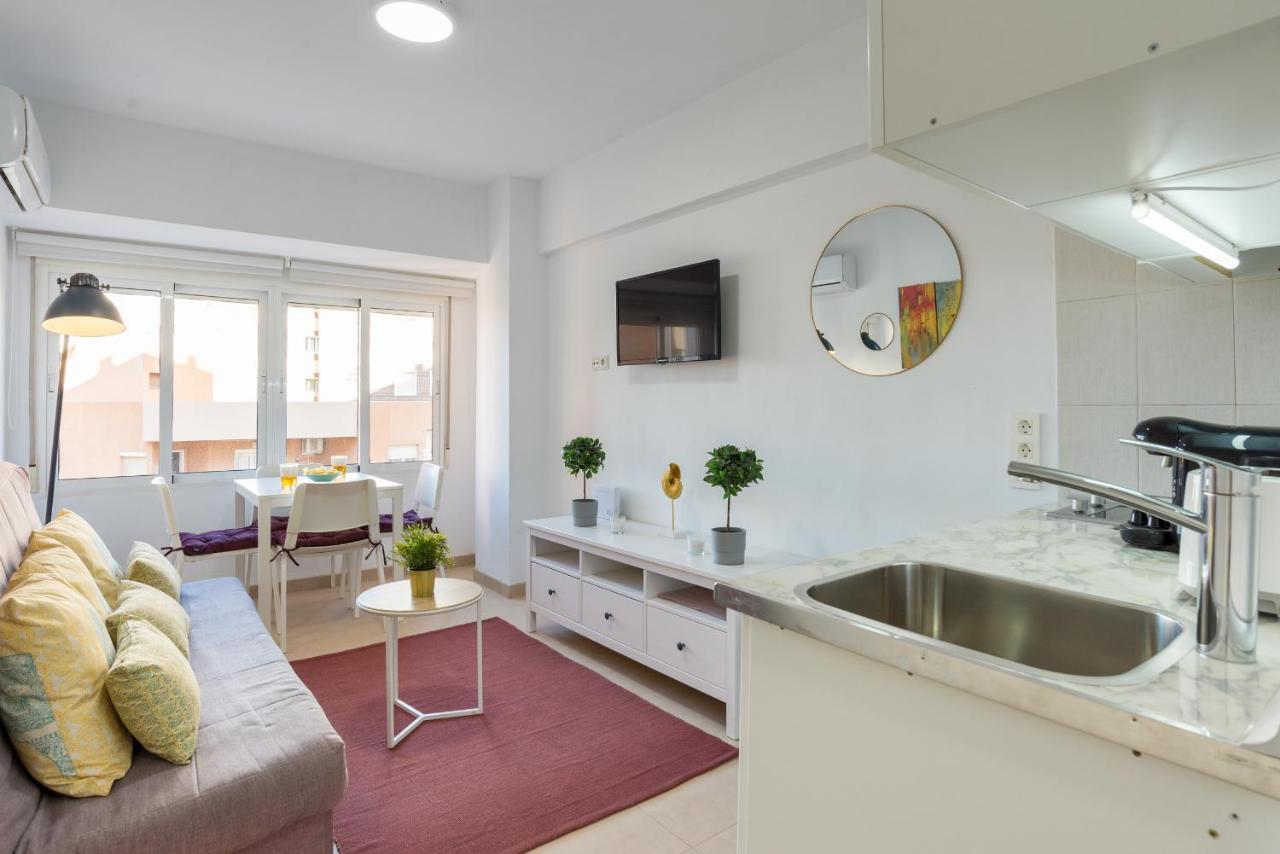 Mp6-Cathedral Views Apt Right On The Beach Apartment Malaga Bagian luar foto