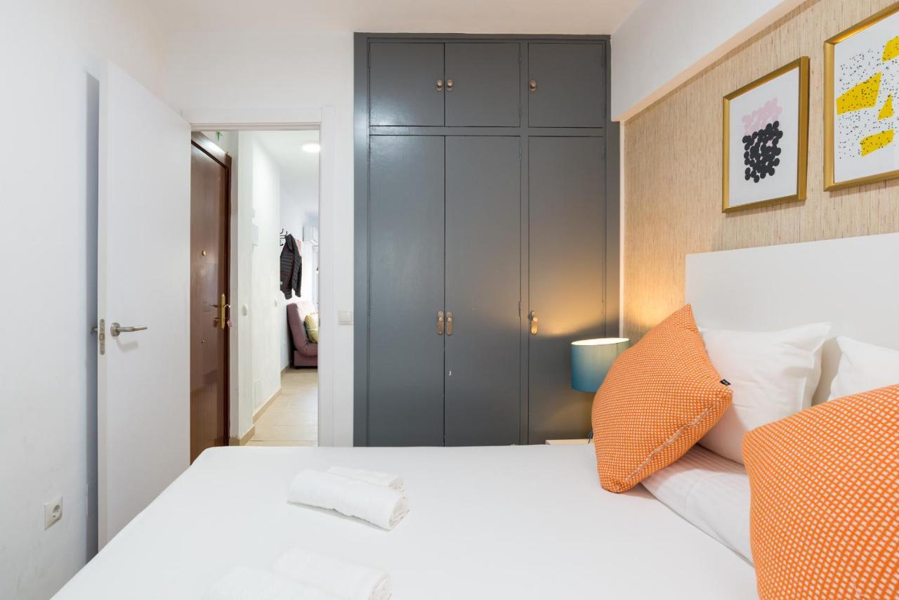Mp6-Cathedral Views Apt Right On The Beach Apartment Malaga Bagian luar foto